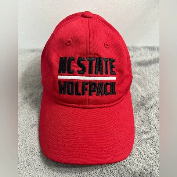 Adidas NC State Wolfpack Red Hat - Picture 2 of 11